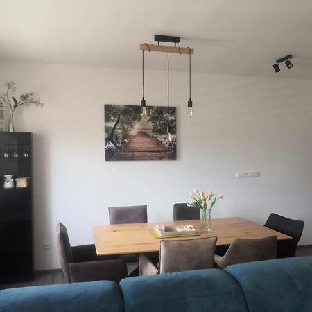 Appartement Kvitko à Frymburk Extérieur photo