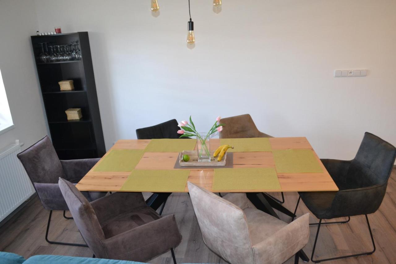 Appartement Kvitko à Frymburk Extérieur photo