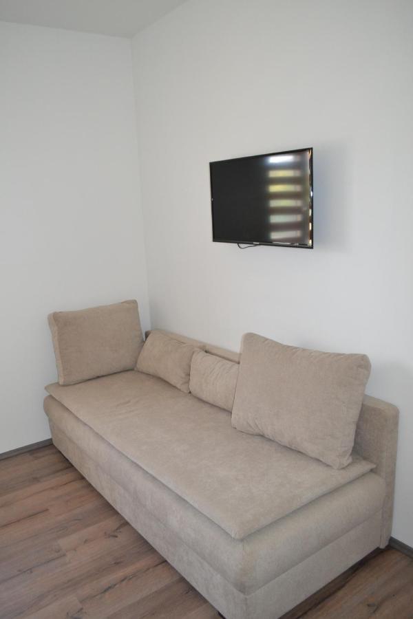 Appartement Kvitko à Frymburk Extérieur photo